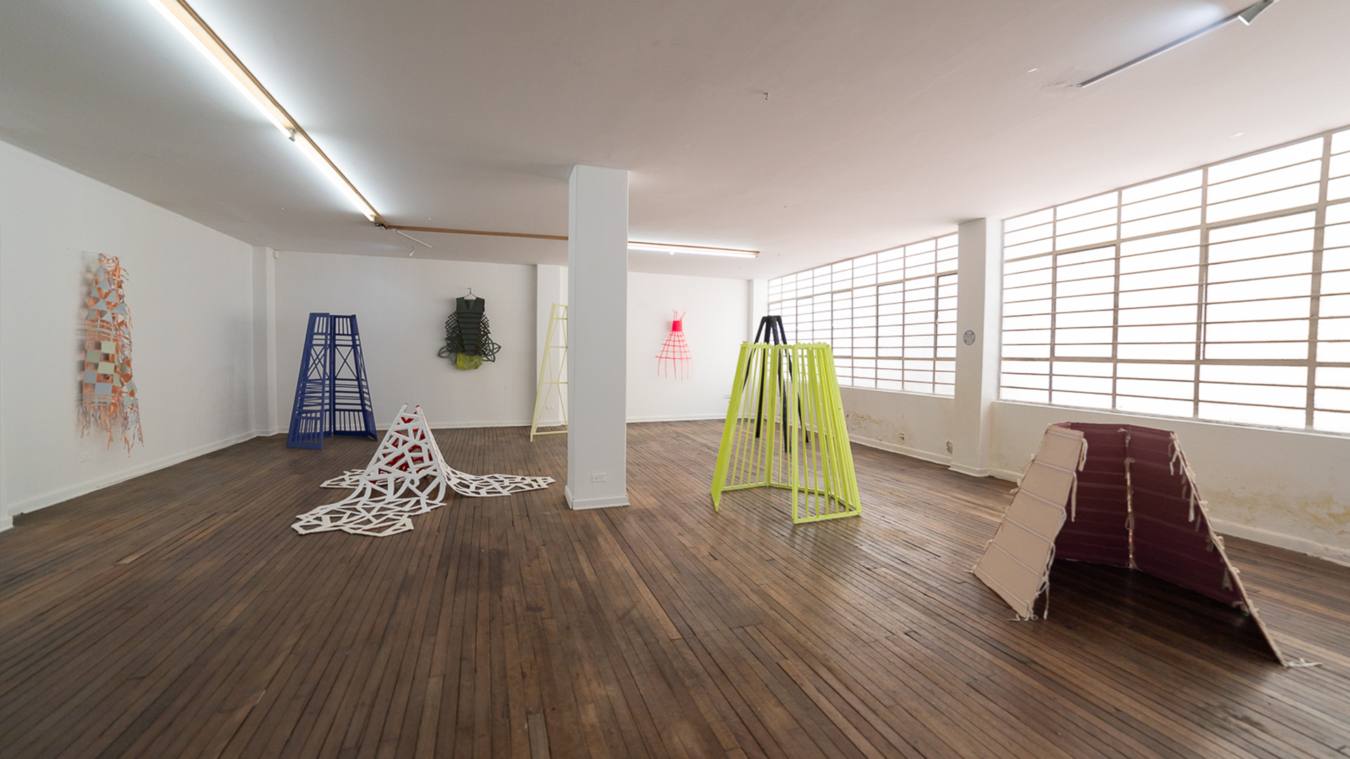 En su lugar Luz Helena Caballero