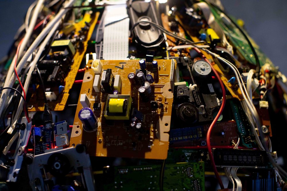 Y ahora en vez hombres, había solo voces – Melissa Pareja